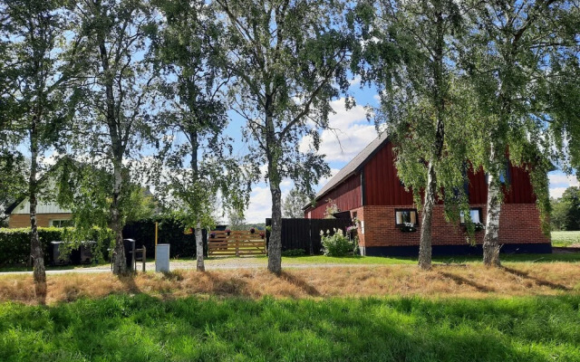 Tollarp - Barn - Sleeps 3 - Pet Friendly - Parking