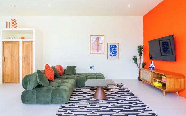 Stylish Private Pool Villa in Pererenan