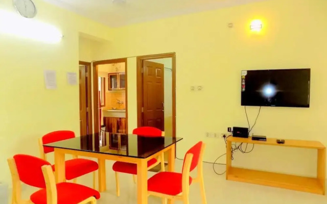 Spacious Apartment with Pool - CM008