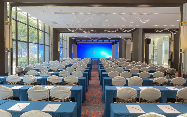 Meishan Huangming Hotel (Sansuxuan Branch)