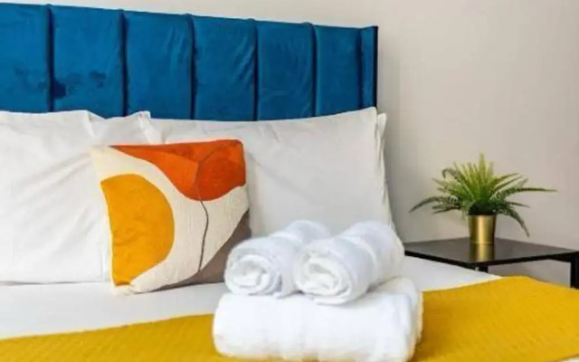 Sheffield Apt-sleeps 4-contractors & Families