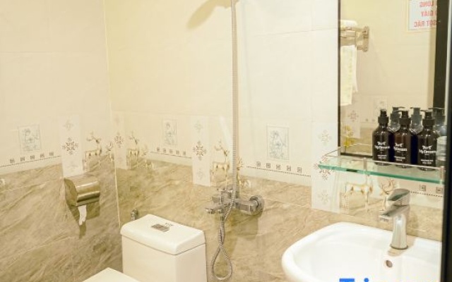 My Dream 2 Hotel – Bathroom – Hue