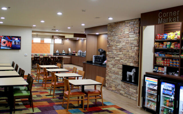 Fairfield Inn & Suites by Marriott Detroit Farmington Hills