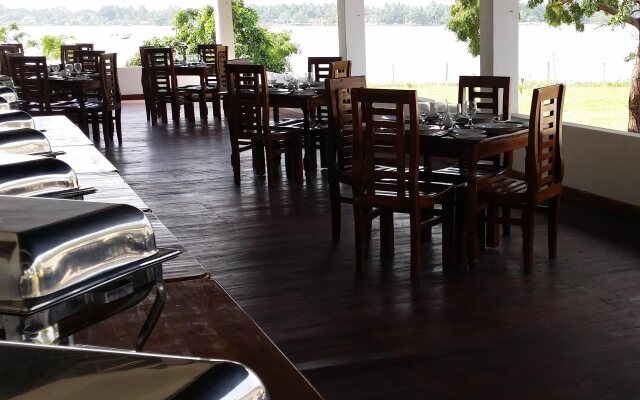 Hotel Naaval