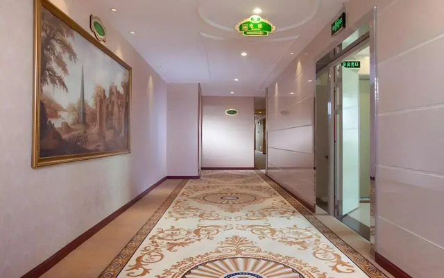 Vienna Hotel Shenzhen Guanlan Guanguang Road Fushikang Branch