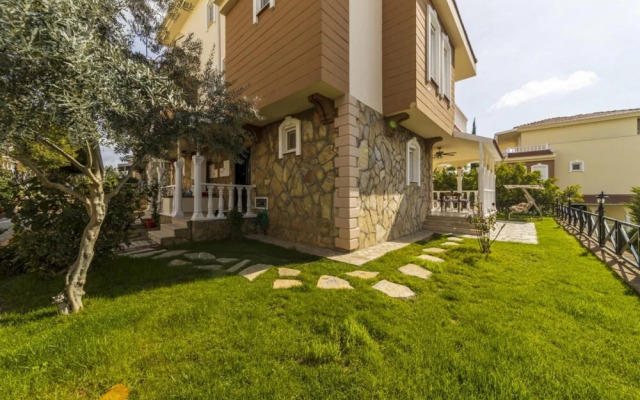 Astonishing Villa With 3 Shared Pools in Alanya