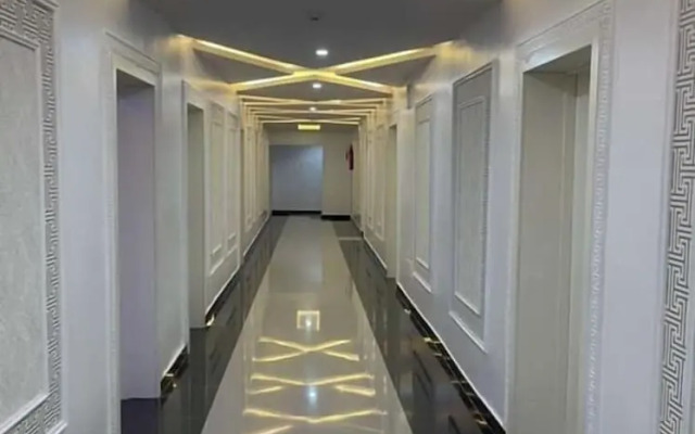 White Chase Hotel and Suites