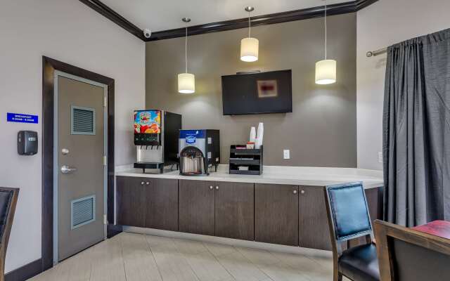 Americas Best Value Inn and Suites IAH Airport North