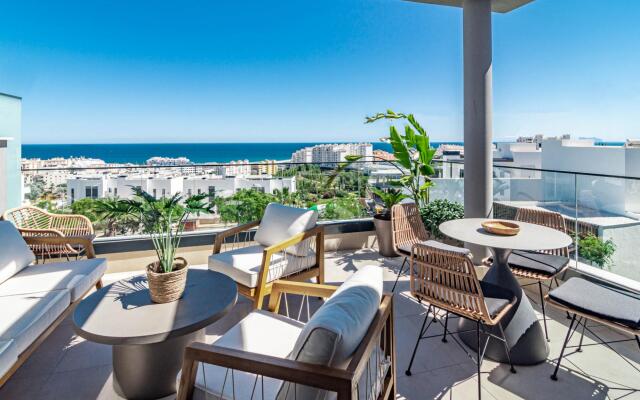 LME92B - Top class flat in Estepona, near beach