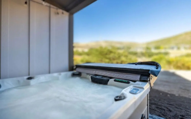 Hot Tub- Spacious-4br-deer Valley-mountain-view