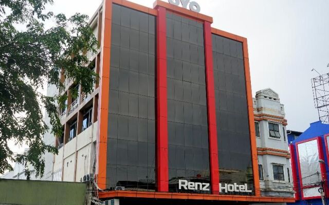OYO 633 Ren'z Hotel