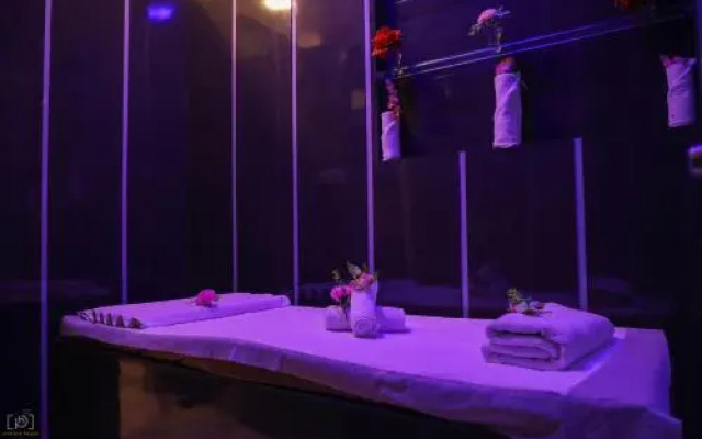 Vrindavan Cottages by Sheosante