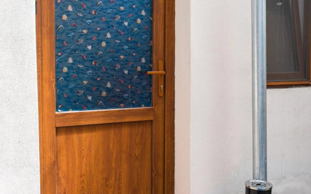 Center Walking Apartment and Room