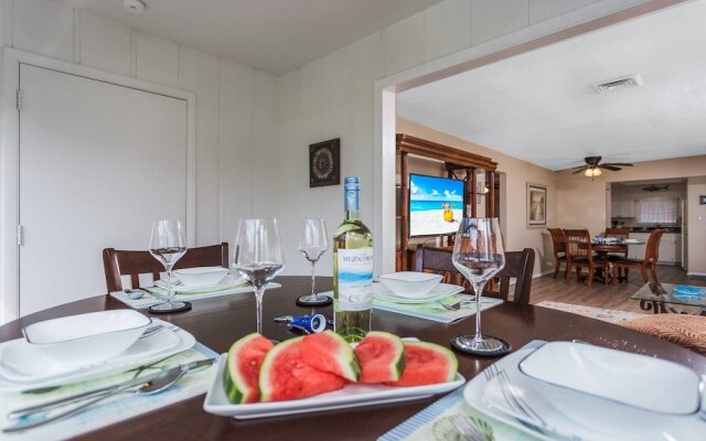 Vista Hermosa Casita Near the Beach