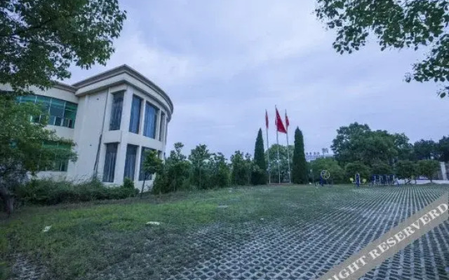 Qianshuiwan Resort