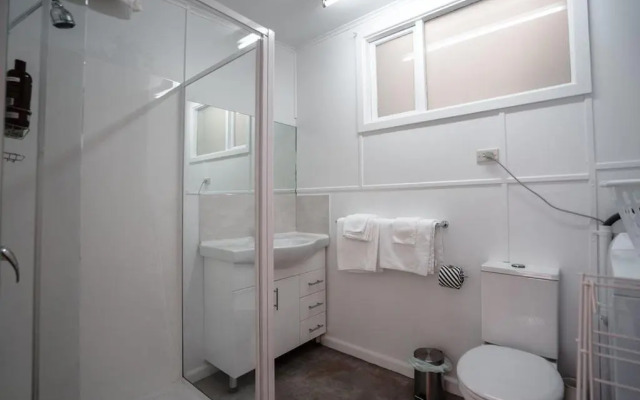 Ms Sophia's Studio Apartment