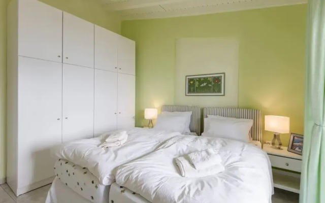 Lovely Apartment, sea View, Neos Marmaras, Greece