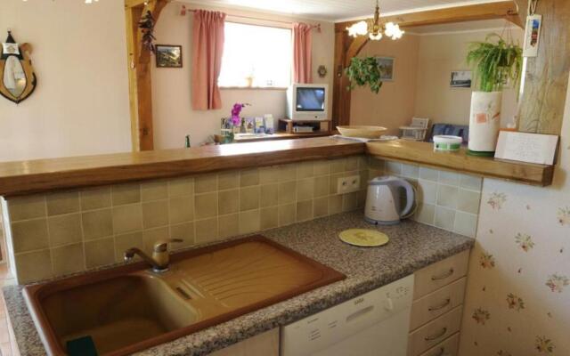 Gîte Rouilly-Sacey, 3 pièces, 4 personnes - FR-1-543-46