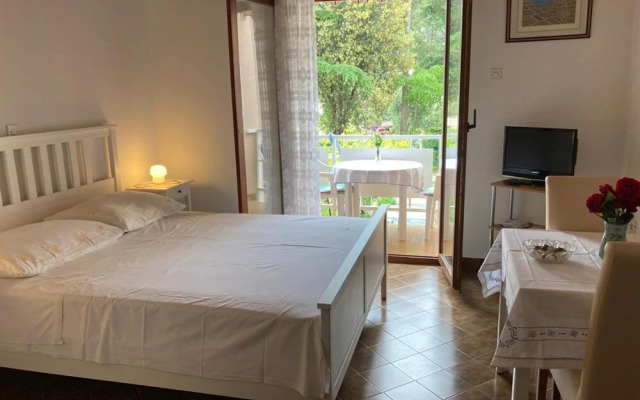 Ija- Studio BY THE Beach KRK