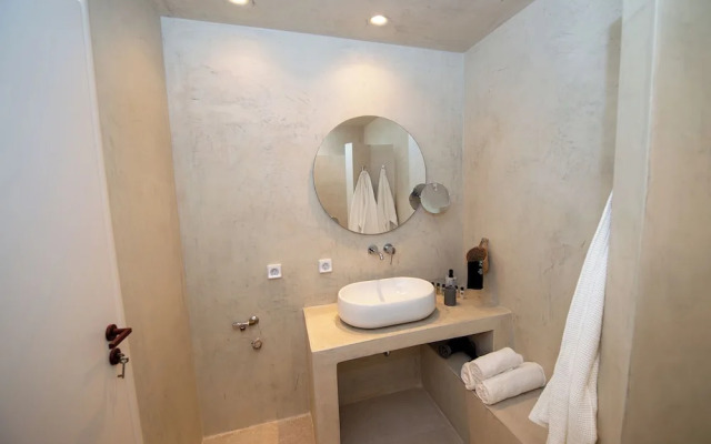 Atria Suites