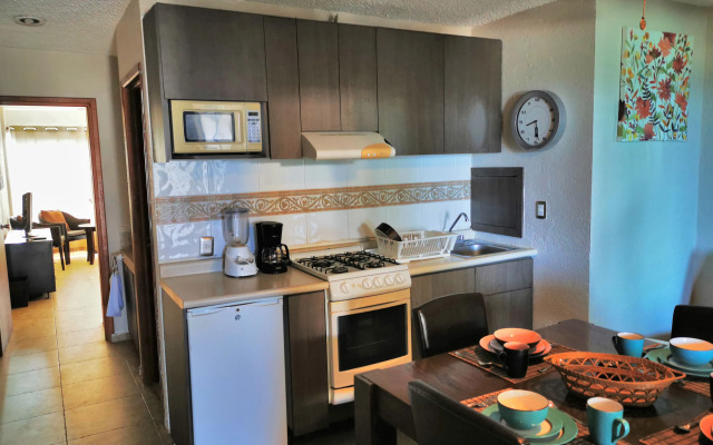 Brisas Beachfront Studios In Hotel Zone