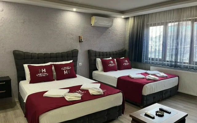 Hevi̇n Hotel