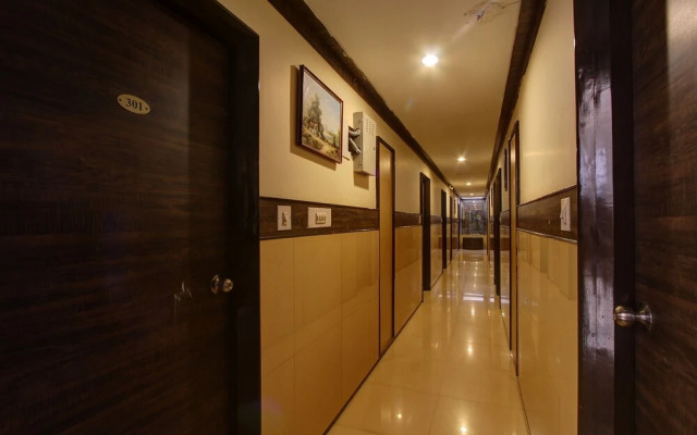 OYO 14695 Shrusti Comfort