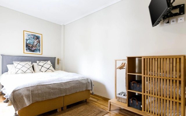 Brand New Central Luxury Residence