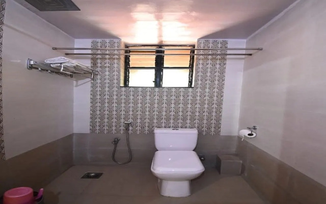 Hotel Shell Top