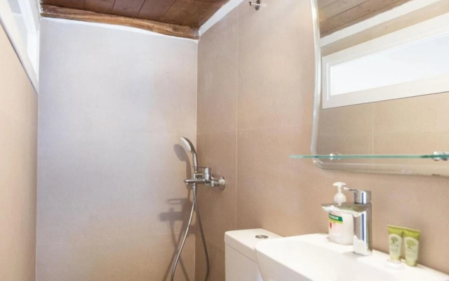 Glamorous 2BR Villa in Ornos w Sea View