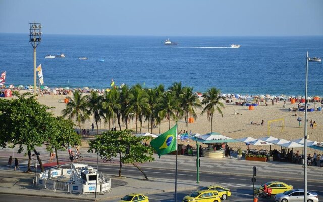 Copacabana Beach Apartments 48