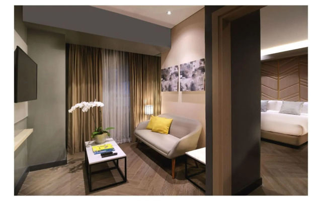 Summit Hotel Greenhills