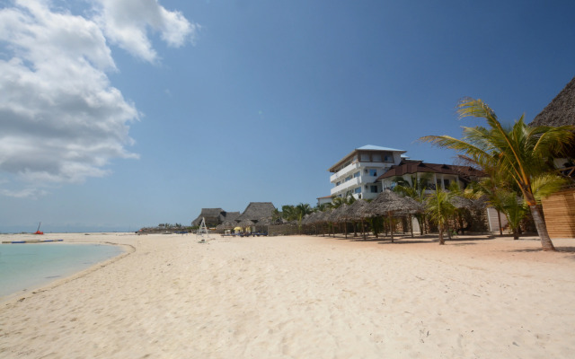 Sansi Kendwa Beach Resort
