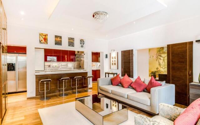 Garden Apartment in Central London