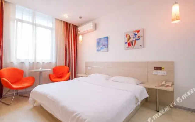 The Snypool Express Hotel