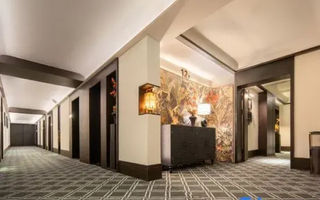 Hong Kong Aidu Holiday Hotel (Chongqing Zhongxian Zhongyi Square)
