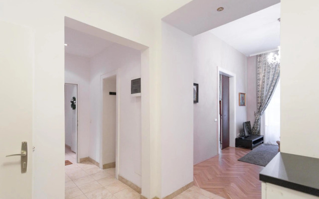 Urban Downtown City Center Apartments