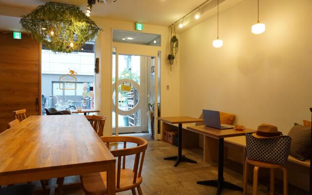 Beehive Hostel Osaka