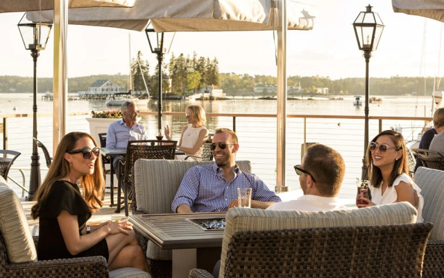 Boothbay Harbor Oceanside Inn