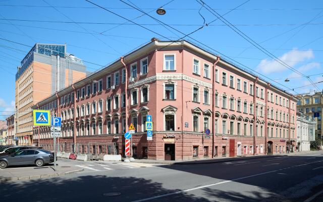 Pro Arendu on Bolshaya Pushkarskaya Street