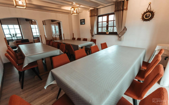 Le Grand Cerf 25 pers, Malmedy- Chalet rustique, jardin