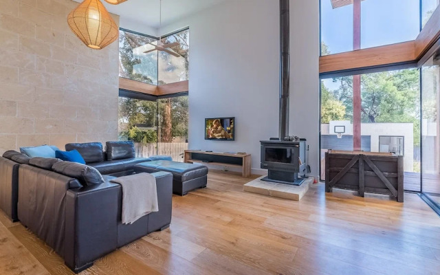 Coastal Elements - Free Wifi