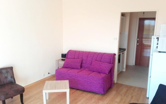 Studio in Montrichard, With Balcony and Wifi