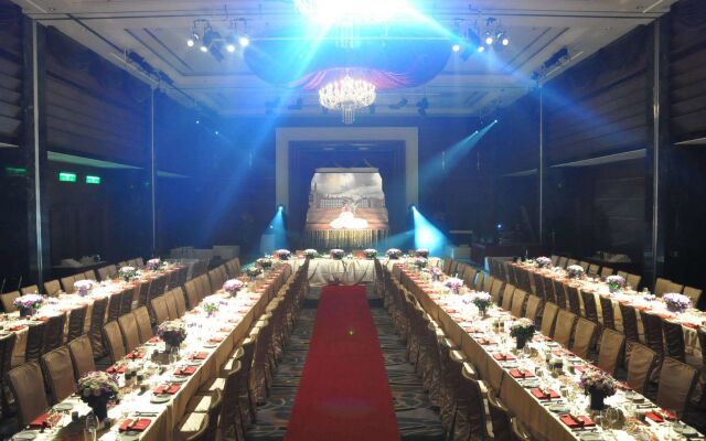 Grand Victoria Hotel