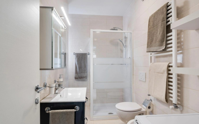 Sanremo Flat with Private Parking - Swimming Pool and NETFLIX