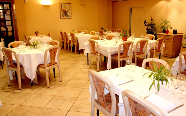 Hôtel des Voyageurs