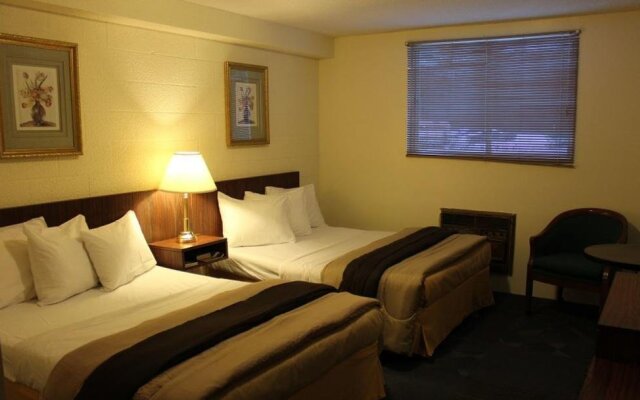 Mazinaw Residence Inn