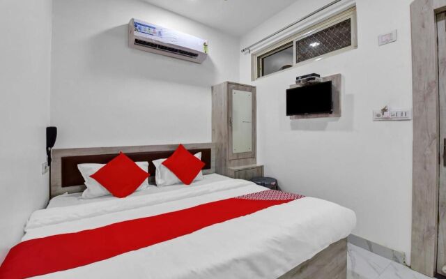 OYO 82023 Grand L M