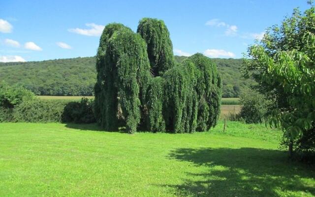 Apartment With one Bedroom and spa in Gézier-et-fontenelay, With Wonde