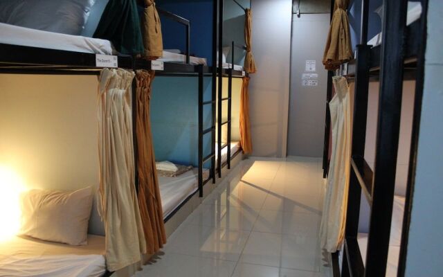 Yellow Flowers Hostel